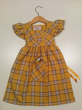Load image into Gallery viewer, Dress with curled sleeve in wool