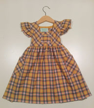Load image into Gallery viewer, Dress with curled sleeve in wool