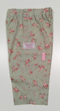 Load image into Gallery viewer, Pant midseason in cotton Green with Flowers