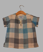 Load image into Gallery viewer, Rachele's shirt NEW