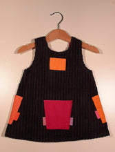 Load image into Gallery viewer, Trapeze Dress in corduroy with patches or pockets