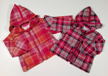 Load image into Gallery viewer, Feminine Jacket in wool