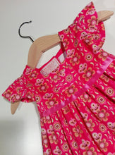 Load image into Gallery viewer, Dress with curled sleeve in corduroy