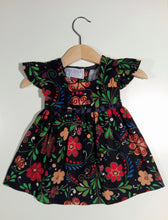 Load image into Gallery viewer, Dress with curled sleeve in corduroy
