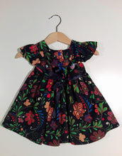 Load image into Gallery viewer, Dress with curled sleeve in corduroy