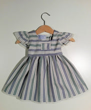 Load image into Gallery viewer, Dress with curled sleeve in cotton with lace and pockets