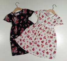 Load image into Gallery viewer, Dress with wavy sleeve in viscose