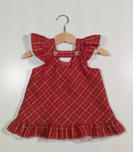 Load image into Gallery viewer, Trapeze dress with curled sleeves and lace