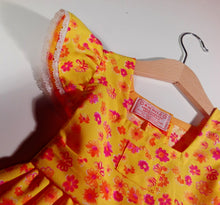 Load image into Gallery viewer, Dress with curled sleeve in cotton with lace and wide belt