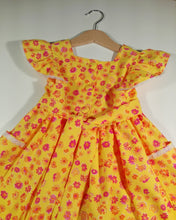 Load image into Gallery viewer, Dress with curled sleeve in cotton with lace and wide belt