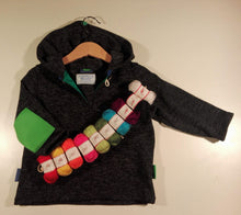 Load image into Gallery viewer, Warm gray sweater in wool with hood
