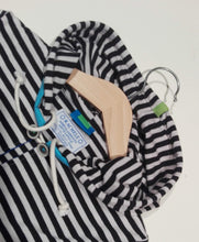 Load image into Gallery viewer, Long-sleeved striped sweater with hood
