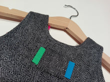 Load image into Gallery viewer, Trapeze Dress in wool with 4 buttons
