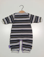 Load image into Gallery viewer, Onesie in wool with cuffs in cotton
