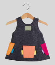 Load image into Gallery viewer, Trapeze Dress in wool with colorful pockets
