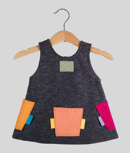 Trapeze Dress in wool with colorful pockets