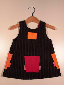 Trapeze Dress in corduroy with patches or pockets