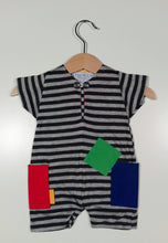 Load image into Gallery viewer, Short onesie in cotton with colored patches
