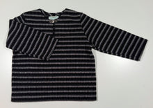 Load image into Gallery viewer, Warm winter sweater in wool
